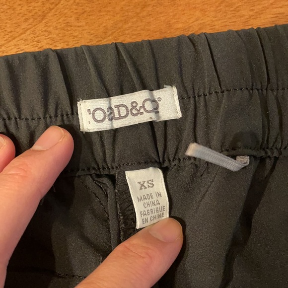 Toad & Co. Black Shorts with pockets. - Picture 3 of 3